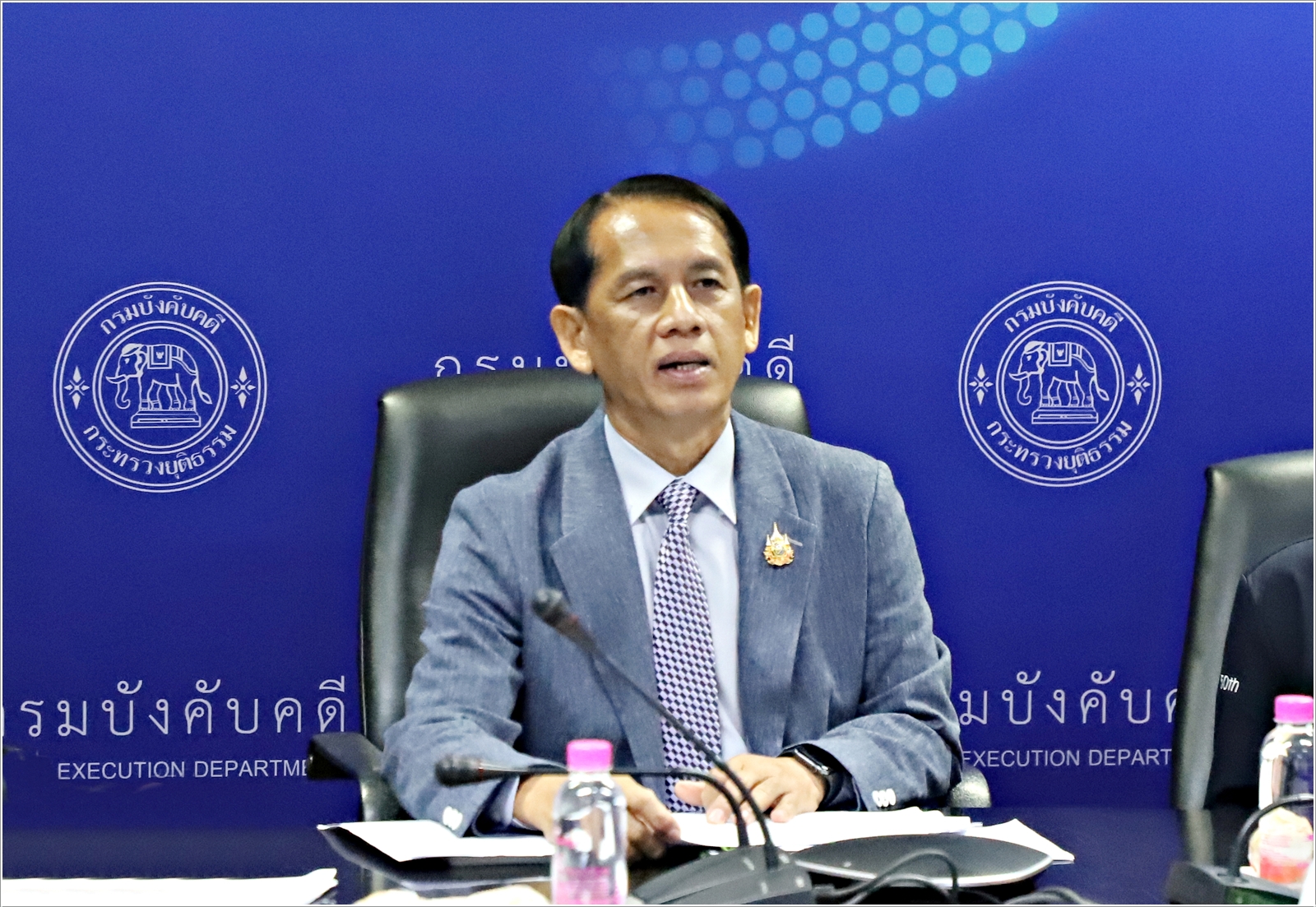 ﻿กรมบังคับคดีประชุมเตรียมความพร้อมร่างพระราชบัญญัติแก้ไขเพิ่มเติม ประมวลกฎหมายวิธีพิจารณาความแพ่ง (ฉบับที่..) พ.ศ. .... ตาราง  5 ค่าธรรมเนียมเจ้าพนักงานบังคับคดี